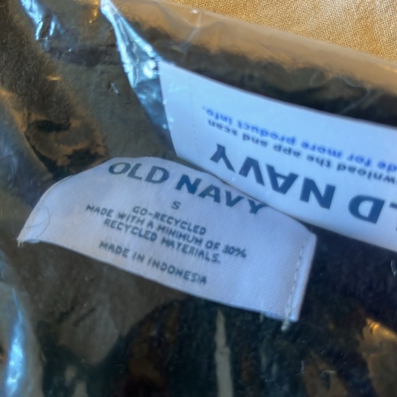 Old Navy Cozy Pull Over Sweater - Picture 3 of 3